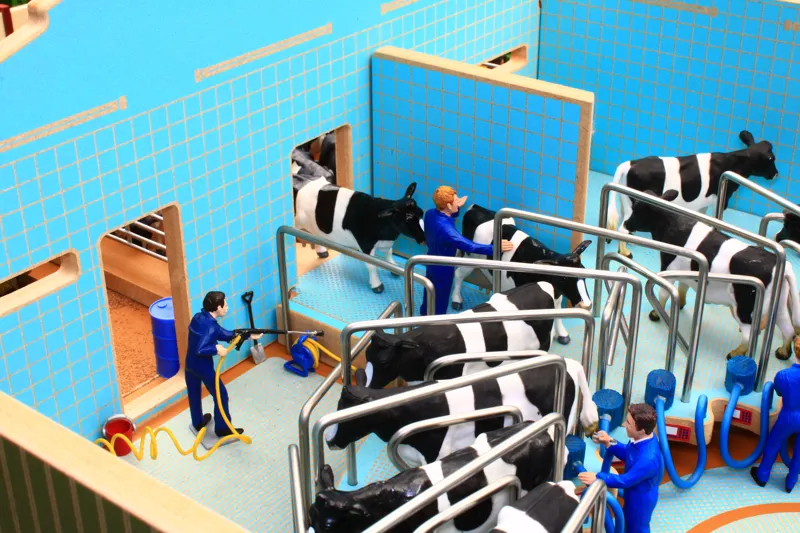 Brushwood 1-32 Rotary Milking Parlour-3