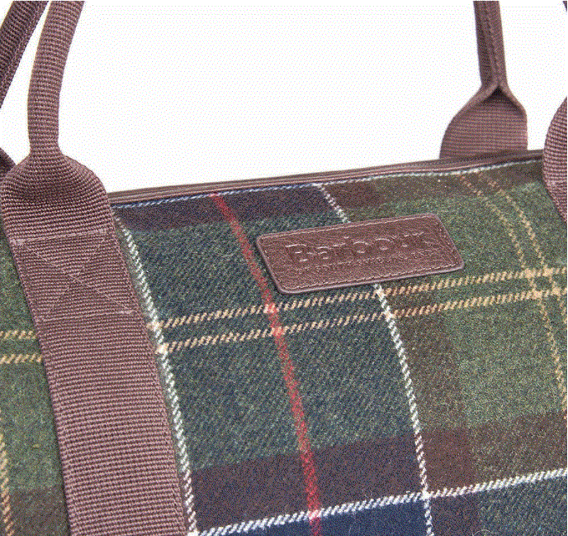 Barbour Elgin Holdall in Classic Tartan-3