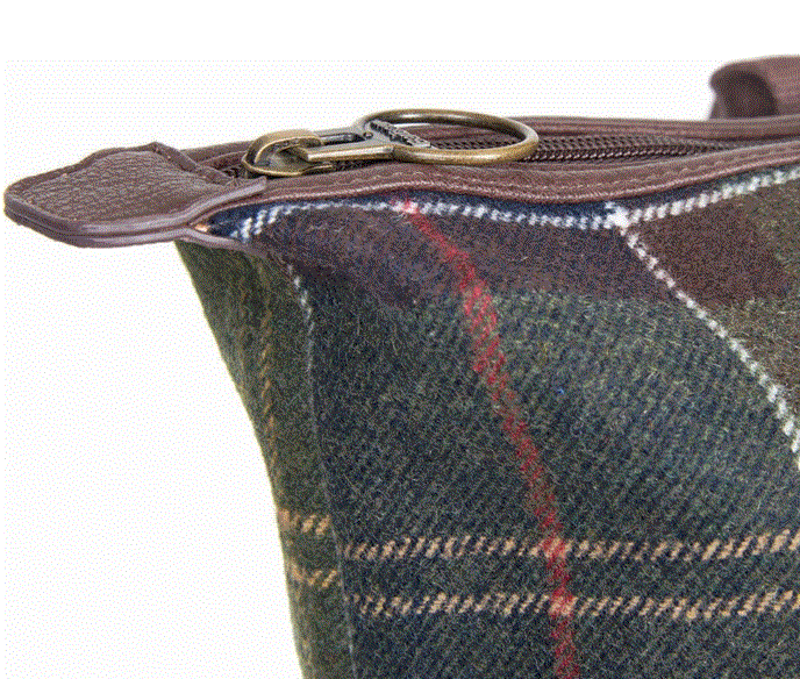 Barbour Elgin Holdall in Classic Tartan-4
