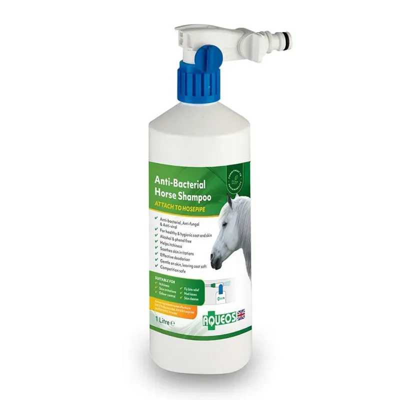 Aqueos Anti-Bacterial Horse Shampoo in White