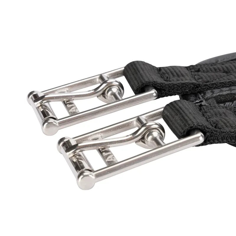 Arma Anti-Chafe Contour Girth in Black-4