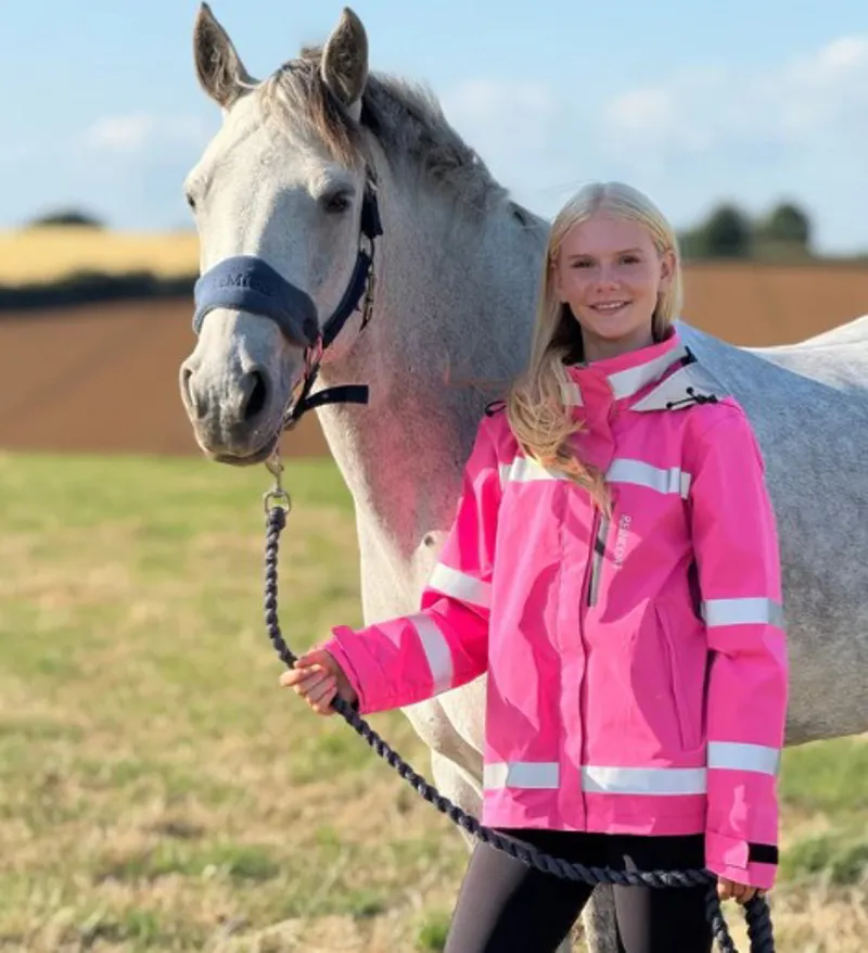 Reincoat Air Adult Hi-Vis in Pink-2