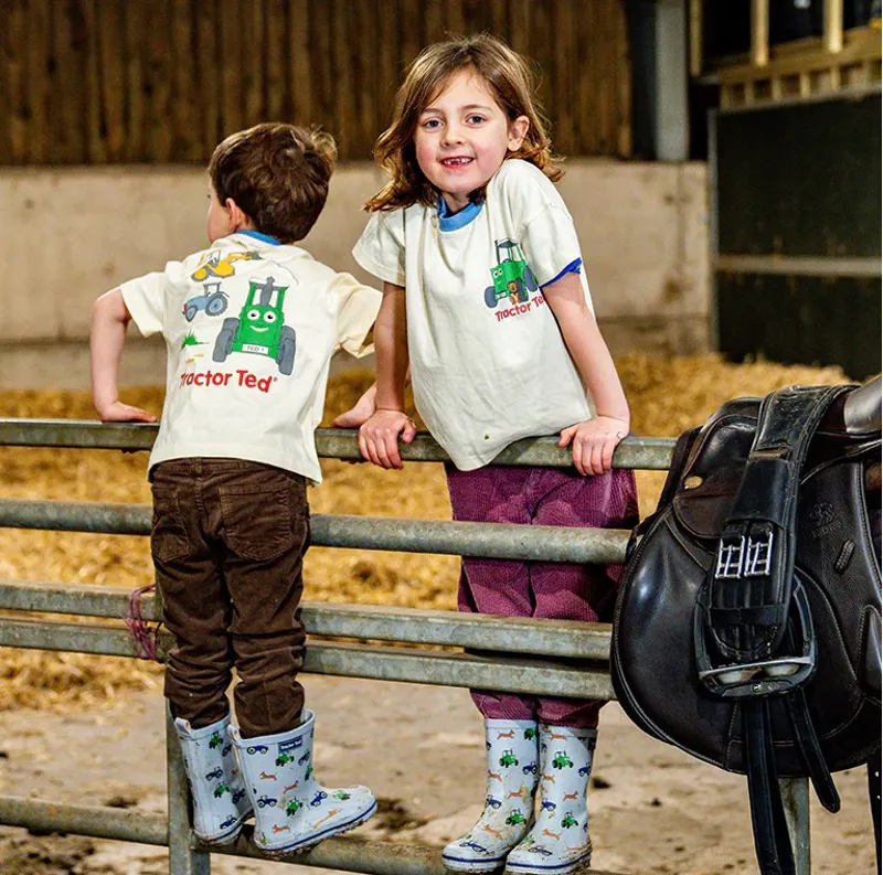 Tractor Ted Farm Fun T-shirt-6
