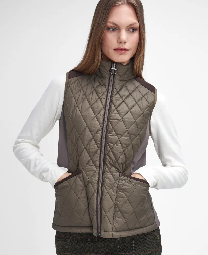 Barbour Highfield Gilet in Winter Moss-4