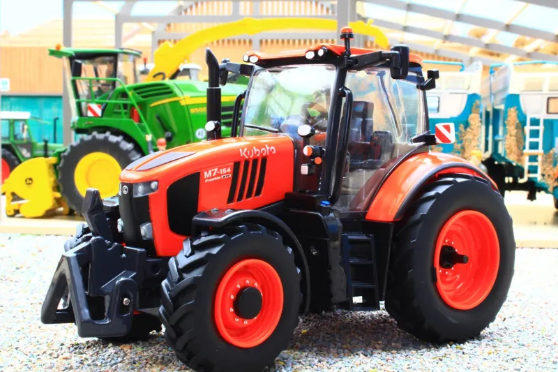 Britains Kubota M7.154-3