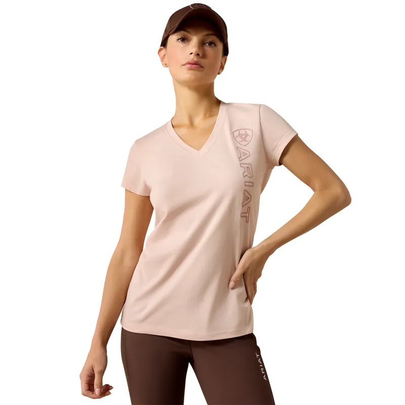Ariat Vertical Logo T-shirt in Sepia Rose