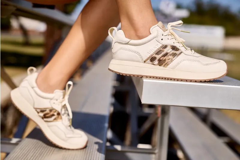 Ariat Ranch Runner Trainers in Bright Cream/Leopard-5