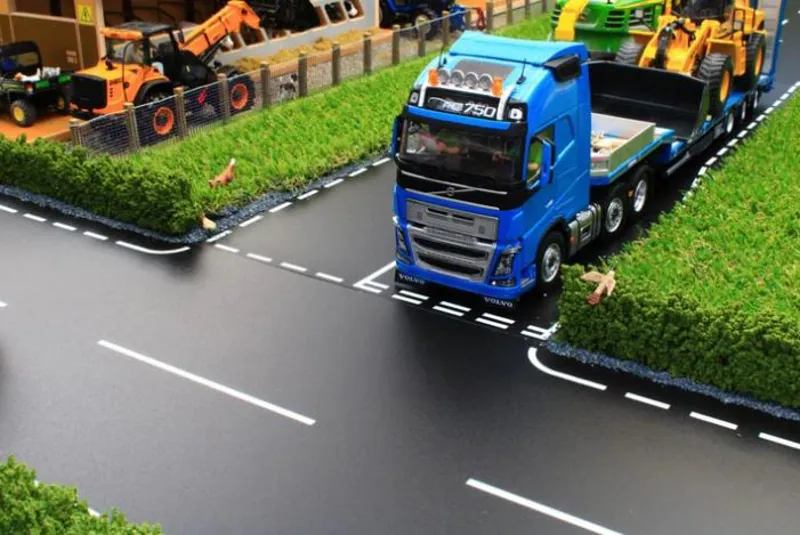 Brushwood 1-32 Main Road T Junction