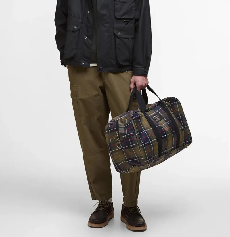Barbour Torridon Holdall in Classic Tartan-7