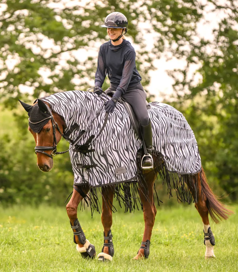 Waldhausen Zebra Fly Rug Neck Piece size Full-1